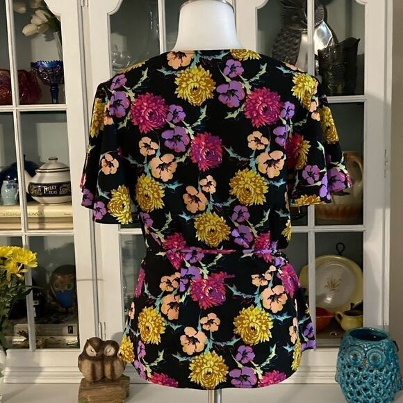 Topshop Floral Silk Wrap Top Size 6 Black with Floral Print - Picture 5 of 10